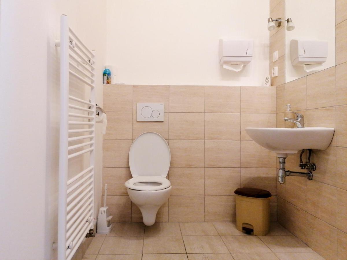 Hostel Vodna 1 Košice Esterno foto